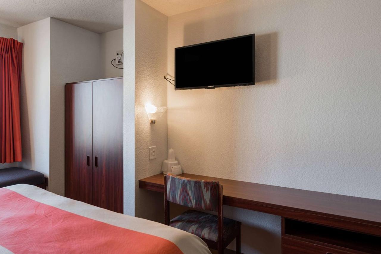 Motel 6-Olathe, Ks Zewnętrze zdjęcie